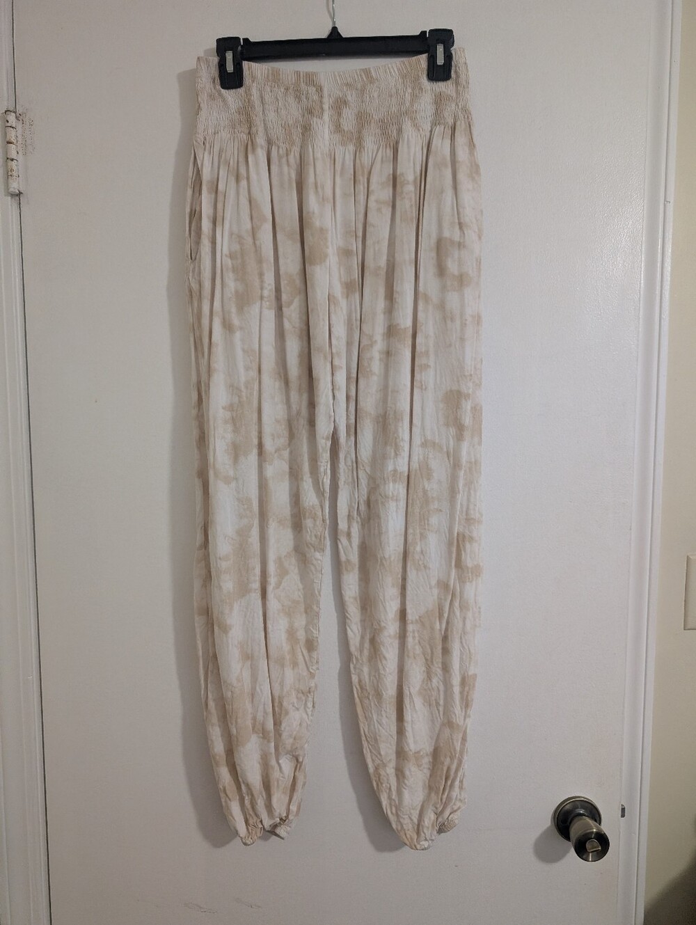 Lotus and Luna Tan Tie Dye Smocked Harem Pants Boho Lounge Beach Pant Medium
